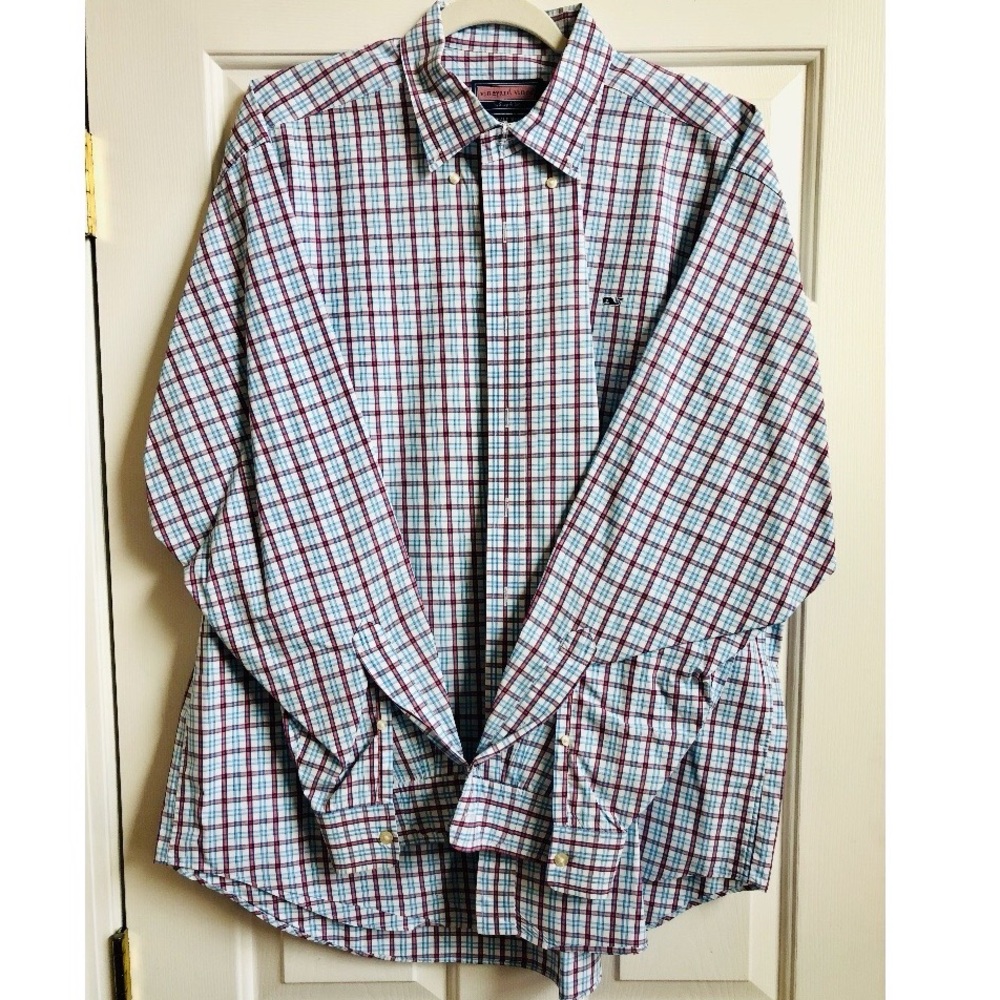 🐳Vineyard Vines Men’s Button Down Shirt